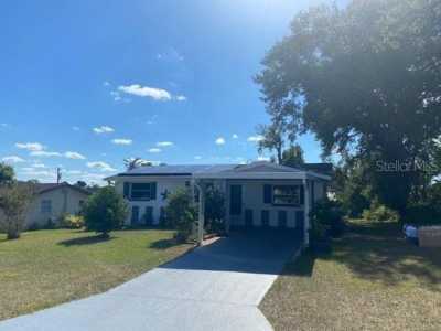 Home For Rent in Beverly Hills, Florida