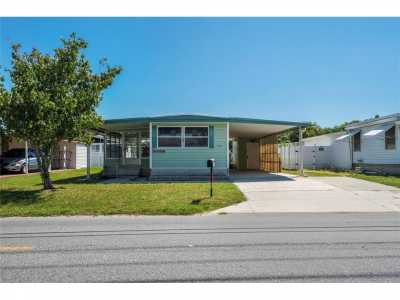 Home For Sale in Holiday, Florida