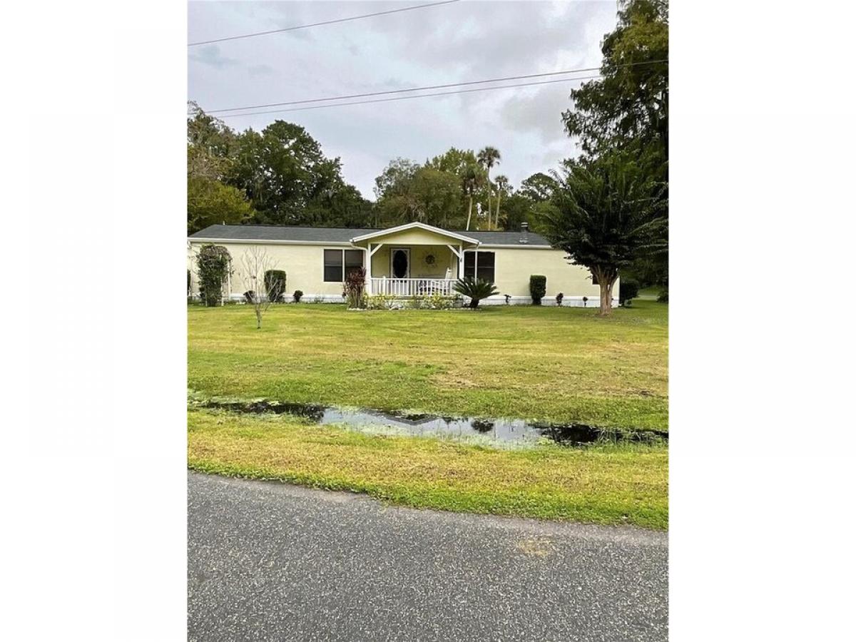 Picture of Home For Sale in Astor, Florida, United States