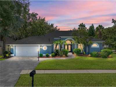 Home For Sale in Valrico, Florida