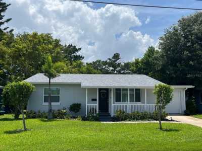 Home For Sale in Daytona Beach, Florida