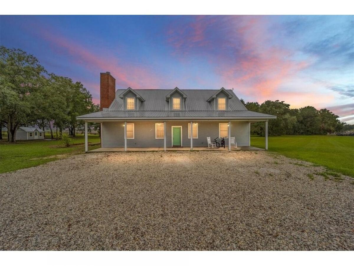 Picture of Home For Sale in Williston, Florida, United States