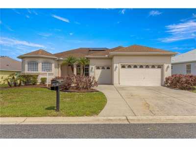 Home For Sale in Summerfield, Florida