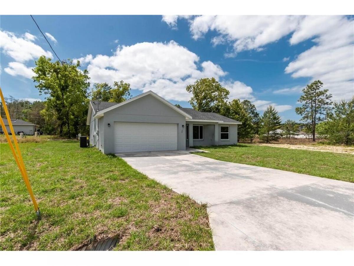 Picture of Home For Sale in Ocklawaha, Florida, United States