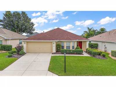 Home For Sale in Summerfield, Florida