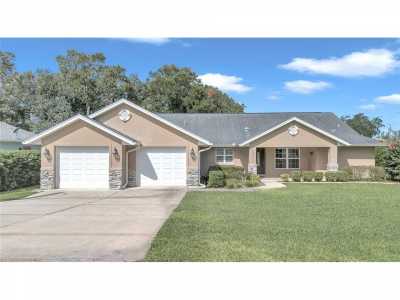 Home For Sale in Summerfield, Florida