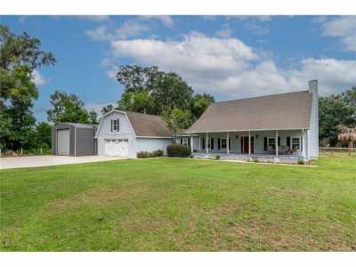 Home For Sale in Citra, Florida