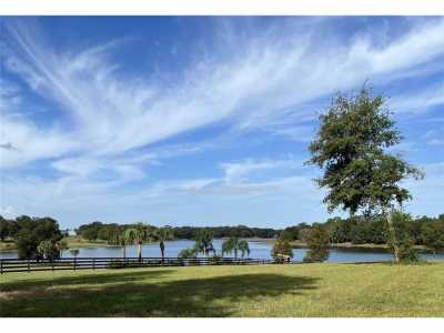 Home For Sale in Weirsdale, Florida