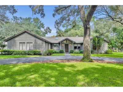 Home For Sale in Chuluota, Florida