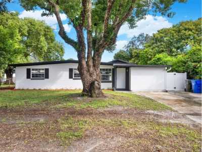 Home For Sale in Ocoee, Florida