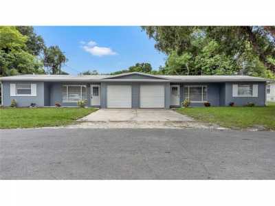 Home For Sale in Casselberry, Florida