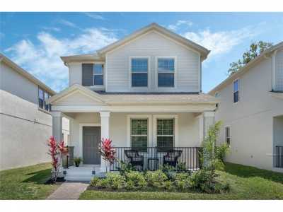 Home For Sale in Winter Springs, Florida