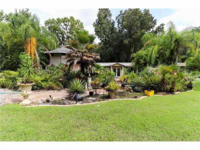 Home For Sale in Lakeland, Florida