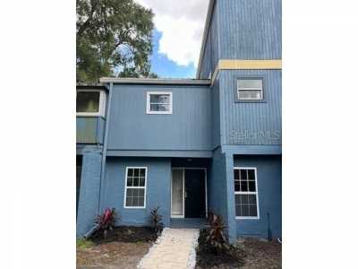 Home For Sale in Gainesville, Florida