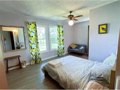 Home For Sale in Hawthorne, Florida