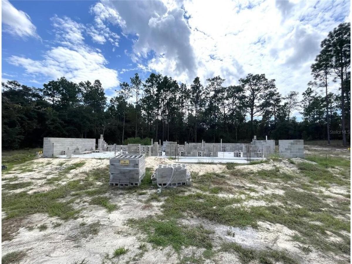 Picture of Residential Land For Sale in Dunnellon, Florida, United States