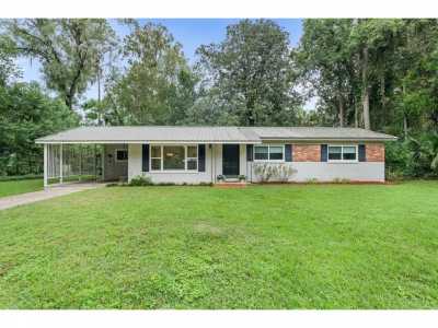 Home For Sale in Gainesville, Florida