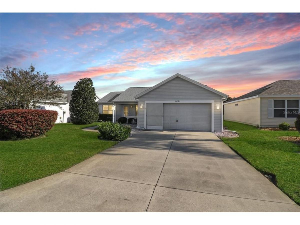 Picture of Home For Sale in The Villages, Florida, United States