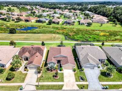 Home For Sale in Leesburg, Florida