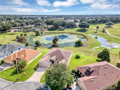 Home For Sale in Leesburg, Florida