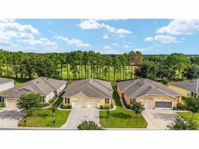 Home For Sale in Leesburg, Florida