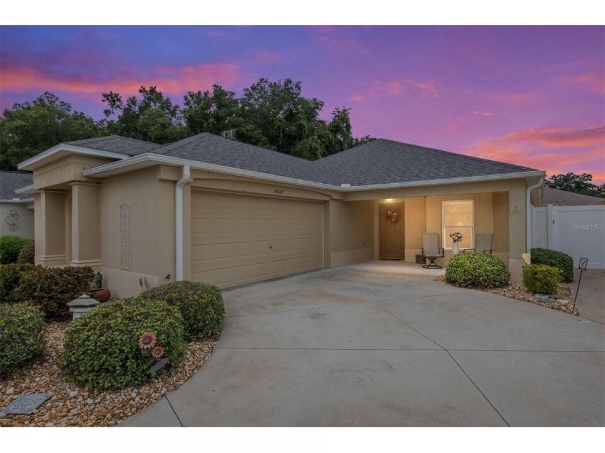 Picture of Home For Sale in The Villages, Florida, United States