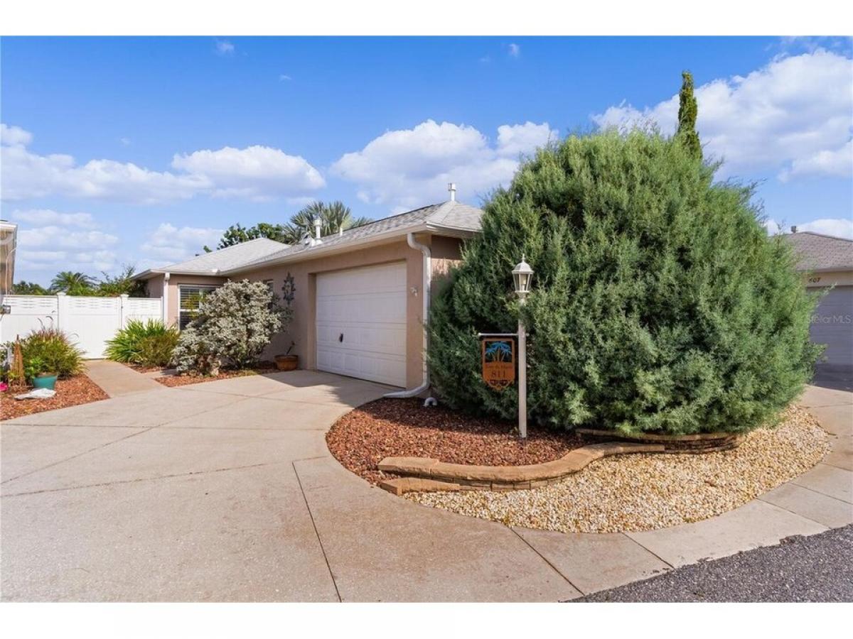 Picture of Home For Sale in The Villages, Florida, United States