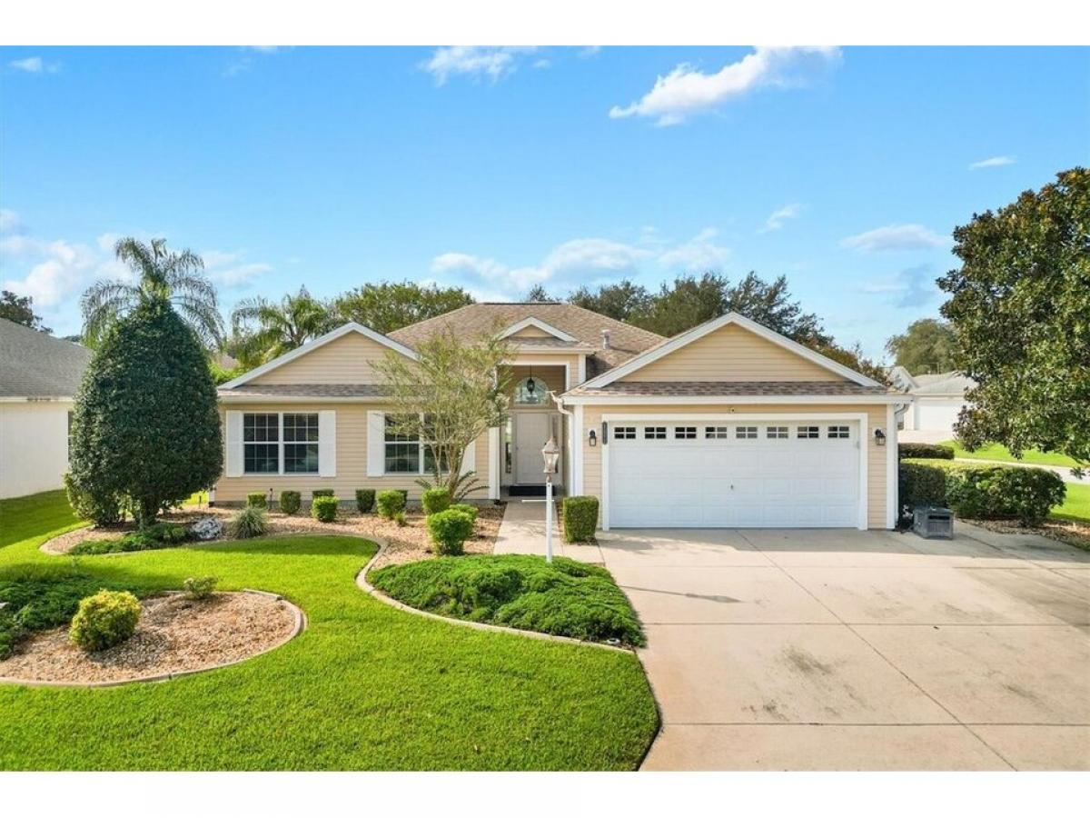 Picture of Home For Sale in The Villages, Florida, United States