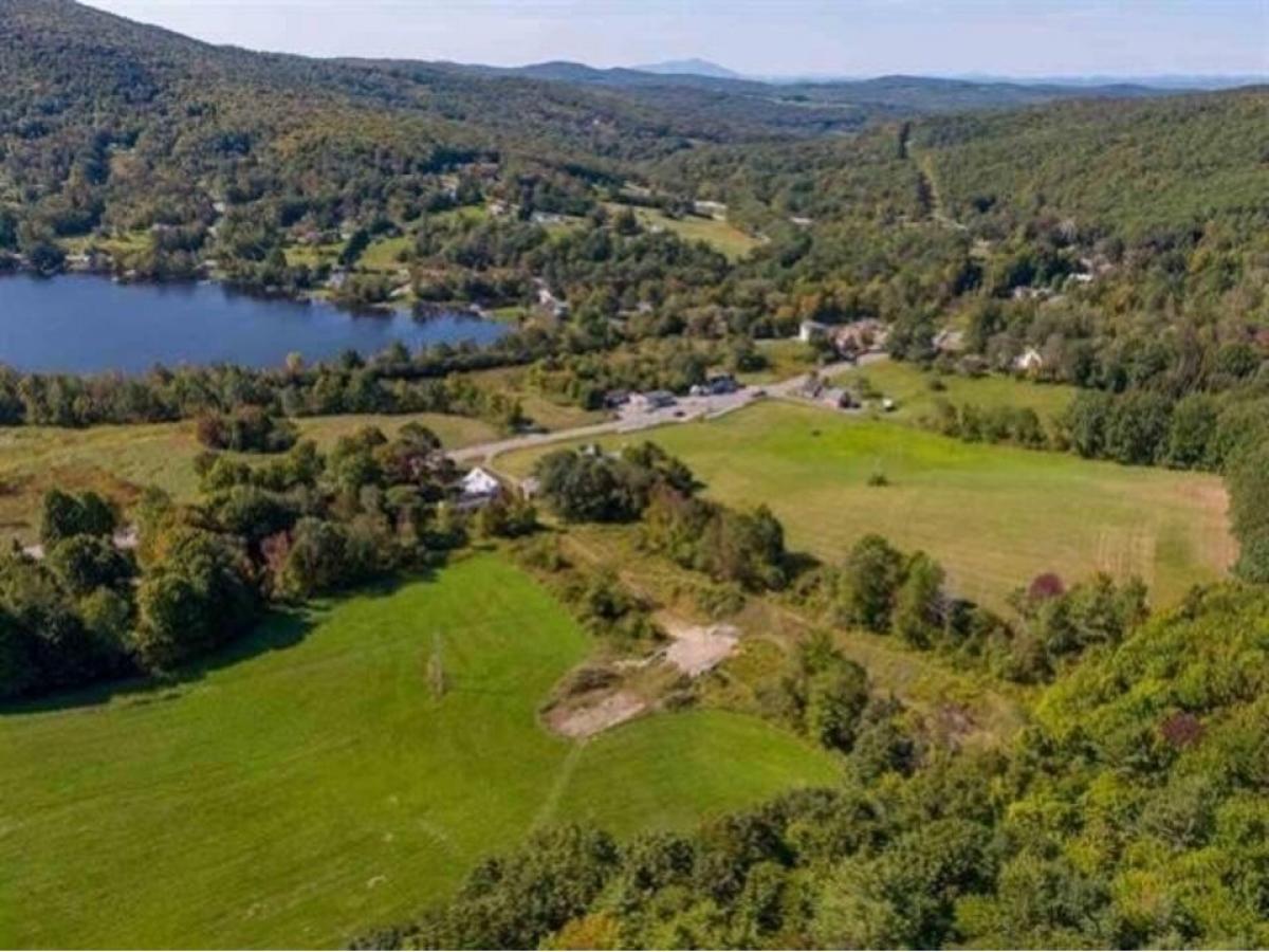 Picture of Residential Land For Sale in Lebanon, New Hampshire, United States