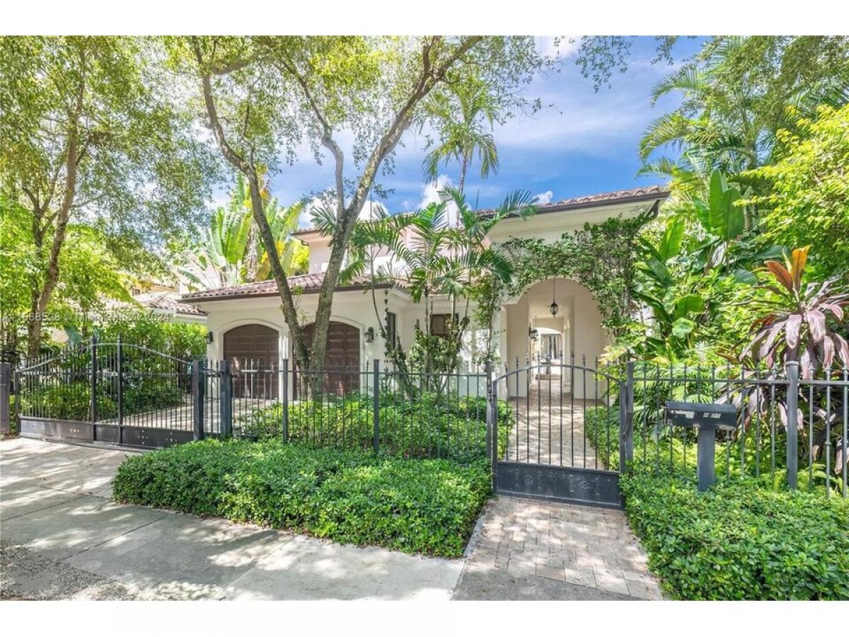 Picture of Home For Sale in Coconut Grove, Florida, United States