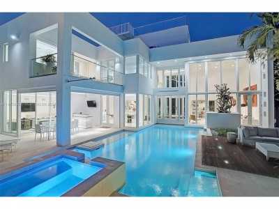 Home For Sale in Fort Lauderdale, Florida