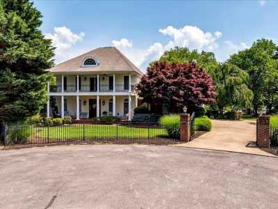 Home For Sale in Mooresburg, Tennessee