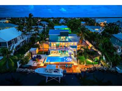 Home For Sale in Sugarloaf Key, Florida