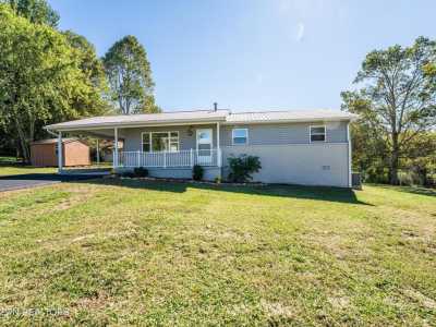 Home For Sale in Crossville, Tennessee