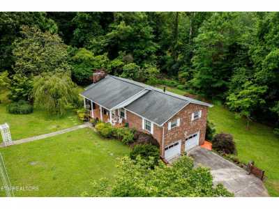 Home For Sale in Knoxville, Tennessee