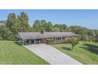 Home For Sale in Loudon, Tennessee