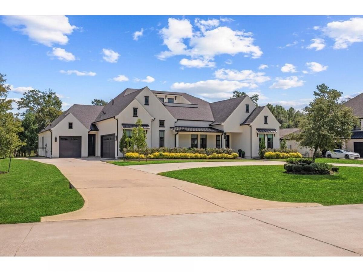 Picture of Home For Sale in Tomball, Texas, United States