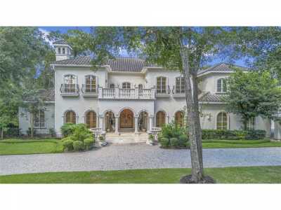 Home For Sale in The Woodlands, Texas