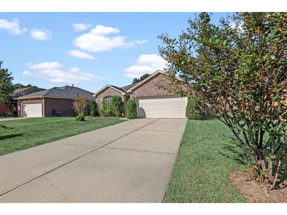 Picture of Home For Sale in Magnolia, Texas, United States