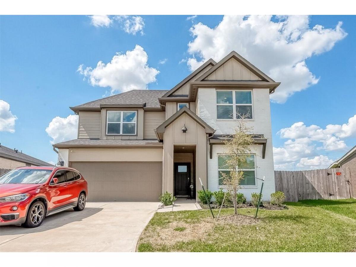 Picture of Home For Sale in Arcola, Texas, United States