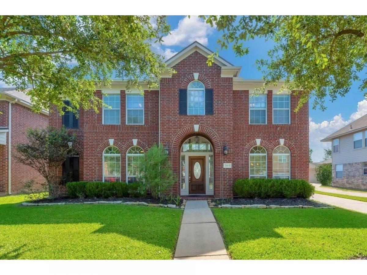 Picture of Home For Sale in Tomball, Texas, United States