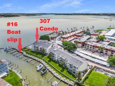 Home For Sale in Seabrook, Texas