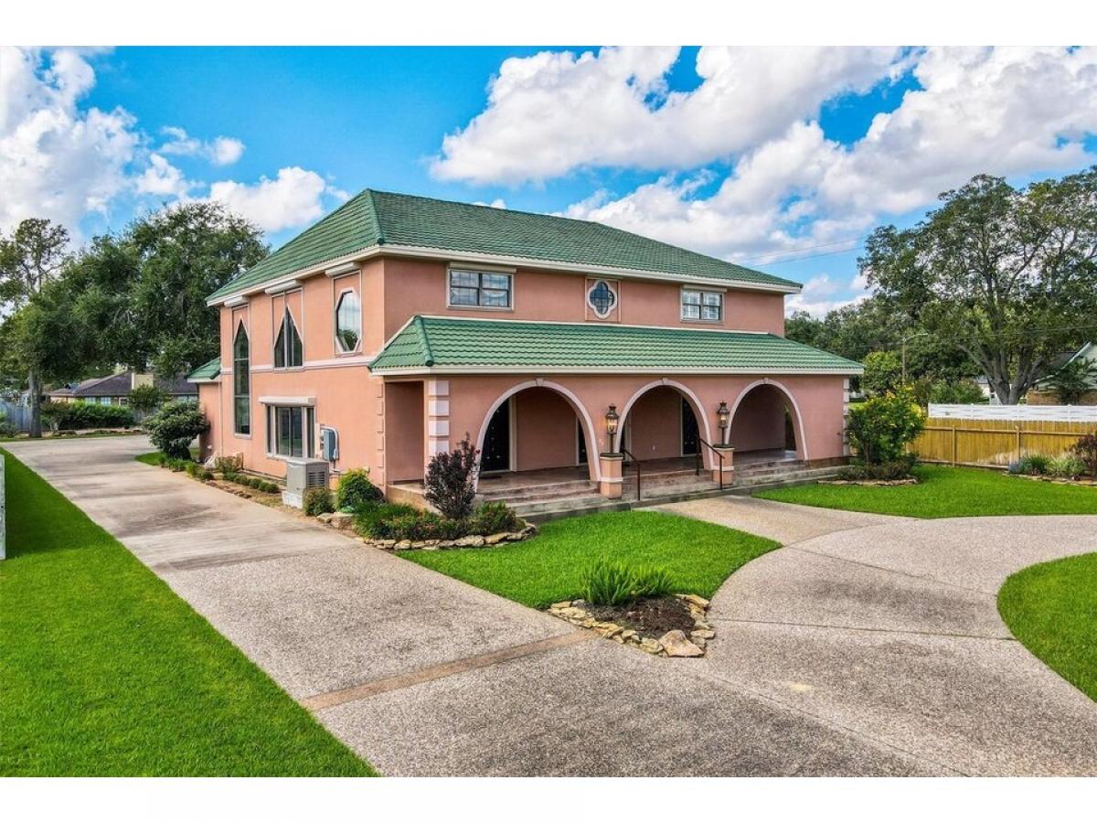 Picture of Home For Sale in Wharton, Texas, United States