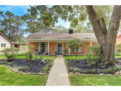 Home For Sale in Kingwood, Texas