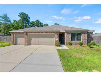 Home For Sale in Conroe, Texas