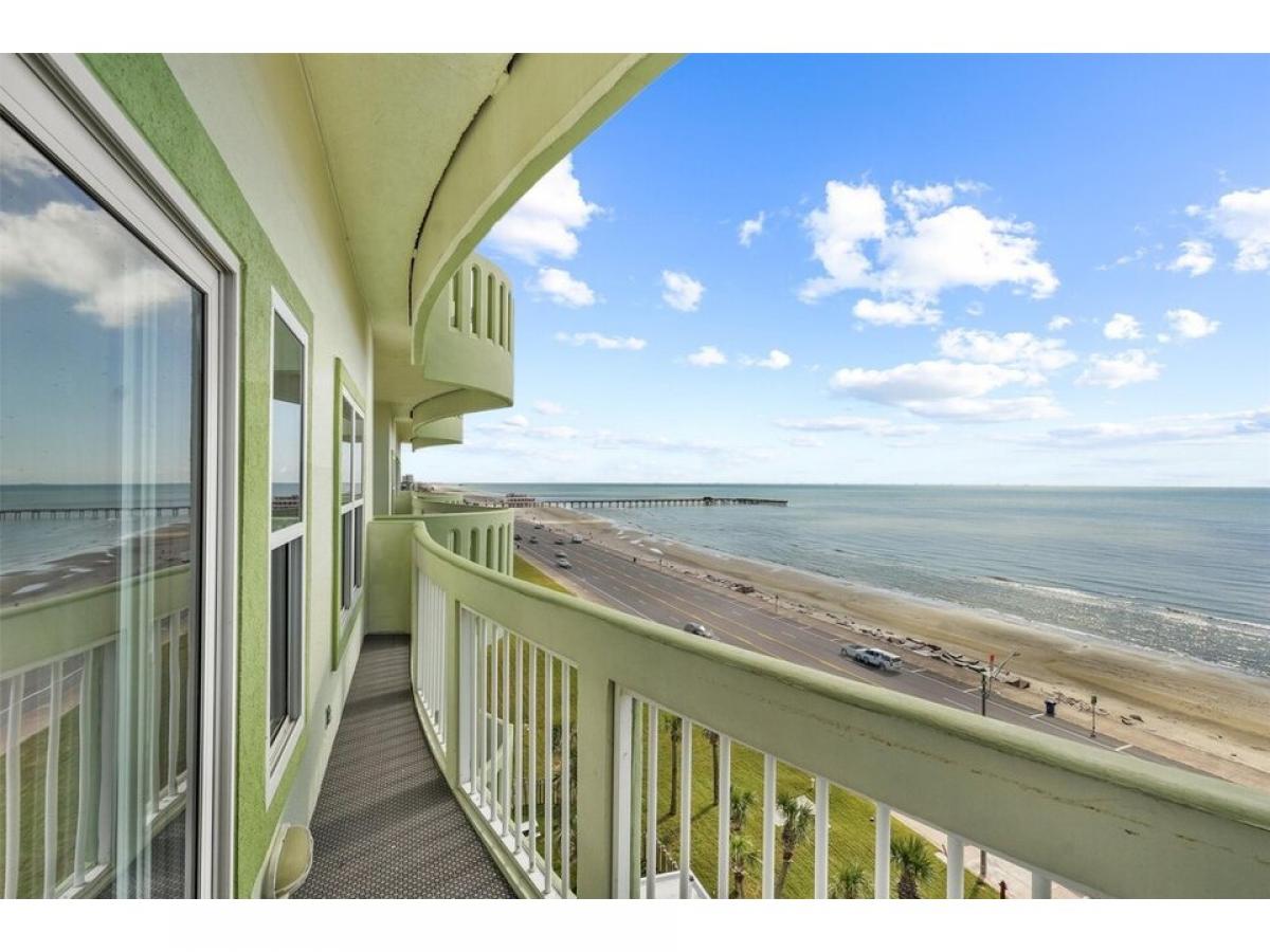 Picture of Home For Sale in Galveston, Texas, United States