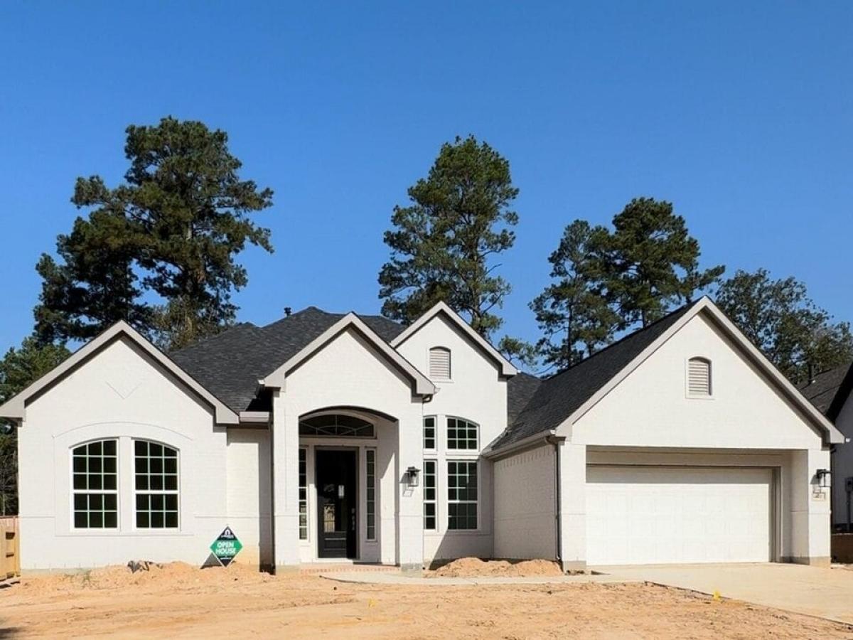 Picture of Home For Sale in Willis, Texas, United States