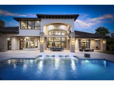 Home For Sale in Tomball, Texas