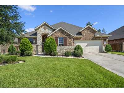 Home For Sale in Conroe, Texas