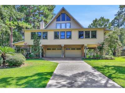 Home For Sale in Coldspring, Texas